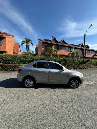 Suzuki Swift 1.2 Dzire At