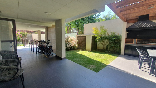 En Venta Depto 2 Dorm Primer Piso Con Patio Exclusivo, Ñuñoa