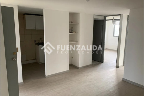 Departamento En Venta De 2 Dorm. En La Cisterna, Aepp