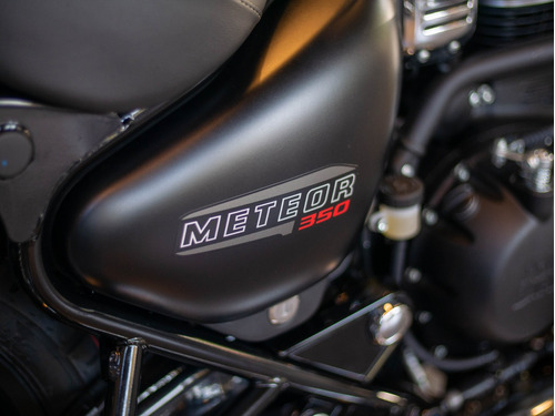 Imagen 22 de 25 de Royal Enfield Meteor 350 Stellar Black Reserva Hoy