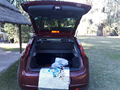 Fiat Punto 1.6 Essence 2011
