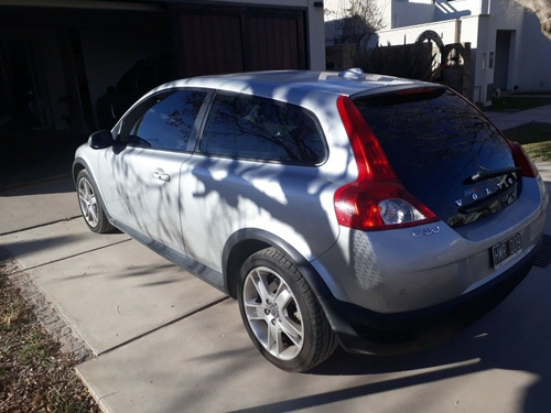 Imagen 3 de 14 de Volvo C30 2008 2.4 170hp At Pack Premium
