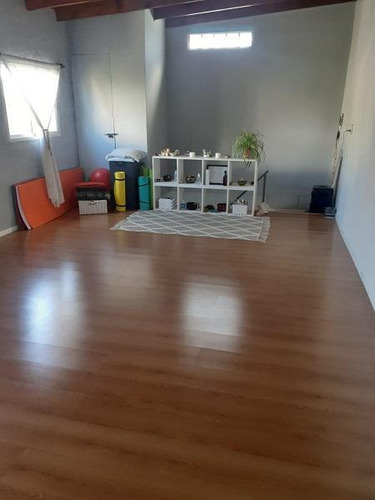 Imagen 10 de 29 de Casa 5 Ambientes Con Patio Y Pileta. Cochera.