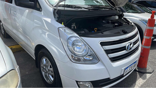 Imagen 8 de 20 de Hyundai H1 2017 2.5 Premium 1 170cv
