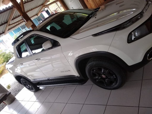 Imagem 6 de 8 de Fiat Toro 2017 Opening Edition Aut
