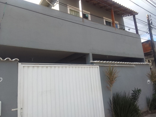 Casa Duplex 2 Andares De Frente Para Rua Principal Do Bairro