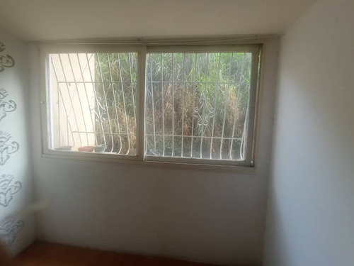 Apartamento En Venta Urb Quenda