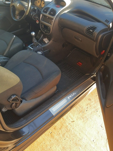 Imagen 8 de 14 de Peugeot 206 1.6 Sw Xs Premium 2008