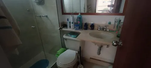 Vendo Apartamento Super Bien Ubicado En La Loma De Los Bernal
