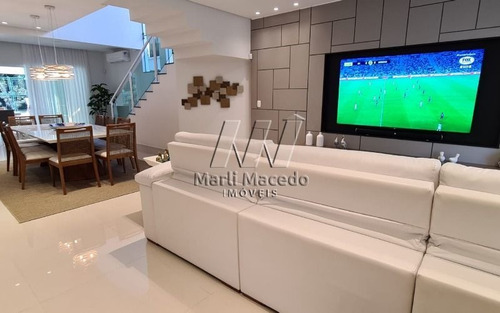 Imagem 4 de 15 de Excelente Casa Edificada Em 2 Lotes Com Extraordinària Área De Lazer
