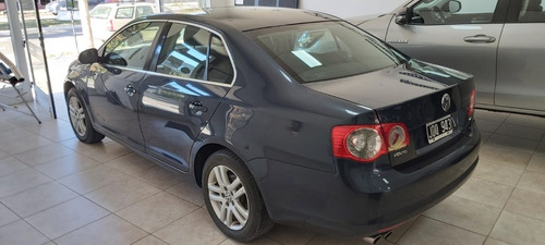 Imagen 2 de 5 de Volkswagen Vento 2.5