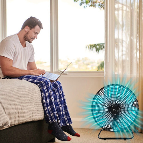 Ventilador 18 Multiusos: Aspas Metálicas, 3 Velocidades 45.72 Cm 60 Negro Blancas Metal 5