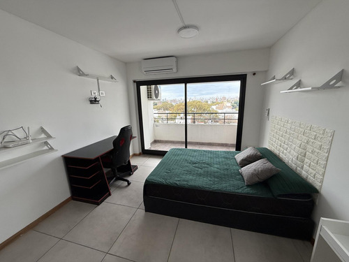 Departamento En Luis Agote