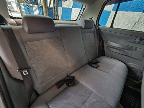 Volkswagen Fox 1.6 Mi Plus 8v Flex 4p Manual