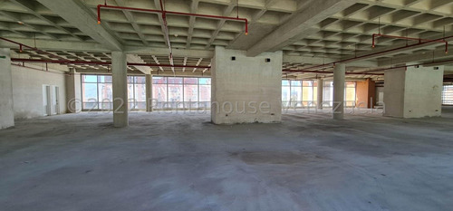 Venta De Edificio Empresarial En Boleita Norte