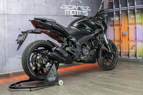Bajaj Dominar 250 2022