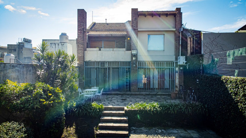 Casa Chalet En Venta En El Palomar, Morón, G.b.a. Zona Oeste
