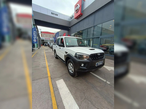 Mahindra Pik Up 2.2 WORK 4X2 DIESEL REFRESH DC MT 4P