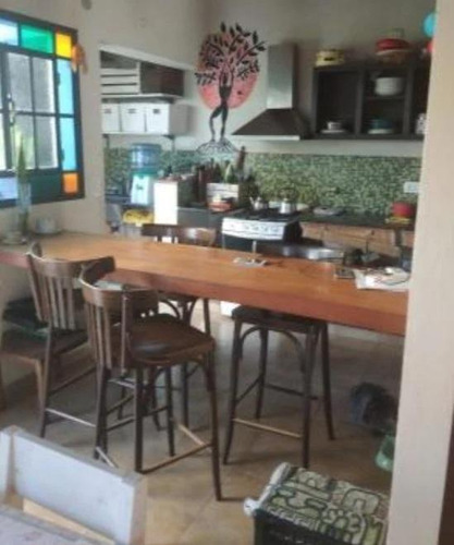Casa En Venta - 2 Dormitorios 1 Baño - Cocheras - 400mts2 - Manuel B. Gonnet, La Plata