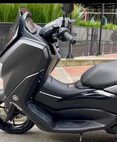 Yamaha Nmax 2023 - ¡ 550 Km!