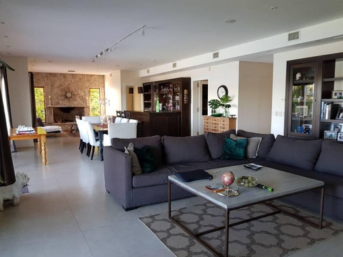 Imagen 22 de 25 de Bajo De Precio La Isla - Casa Venta Usd 1.950.000