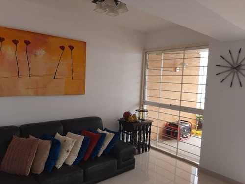Imagen 3 de 16 de Venta Apto Duplex Alto Hatillo 122 M2/ 3h/ 3b/ 3p
