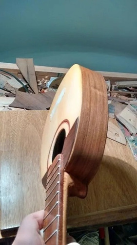 Imagen 10 de 10 de Reparación Y Calibración De Guitarras Acústicas Y Eléctricas