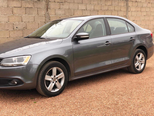 Volkswagen Vento 2.5 Advance Tiptronic 170cv 2011