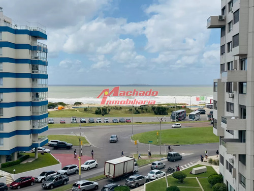 Apartamento En Venta De 3 Dormitorios En Punta Del Este