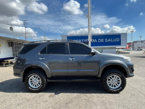 Imagen 4 de 15 de Toyota Fortuner
