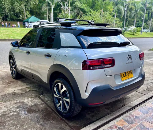Citroën C4 Cactus 1.6 Shine Turbo Aut