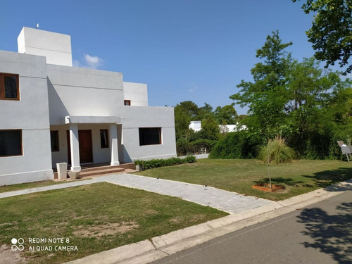 Imponente Casa Con Pileta Country La Paloma