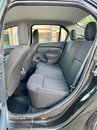 Renault Logan Authentique Plus 1.6 Nafta/gnc Muy Bueno