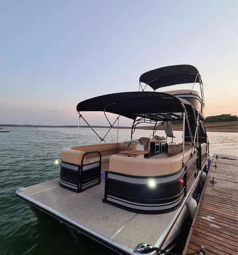 Lancha Pontoon Drakkar 30 Con Mercury 300hp V8