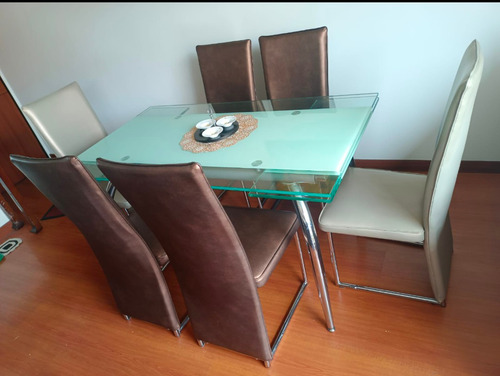 Comedor De 6 Puestos, Mesa De Vidrio Ampliable. Usado