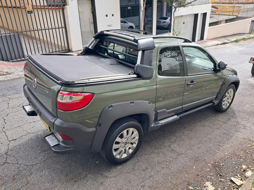 Fiat Strada 1.8 16v Adventure Cab. Dupla Flex 3p