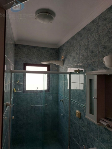 Imagem 9 de 15 de Excelente Oportunidade!!! Sobrado Com 3 Quartos, Sendo 1 Suíte, Cômodos Amplos Na Guilhermina. - Si1773