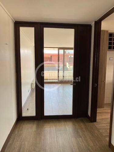 Departamento En Venta De 4 Dorm. En Providencia