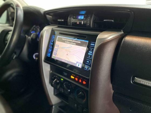 Imagem 15 de 15 de Toyota Hilux Sw4 2.7 Sr 7 Lugares 4x2 16v Flex 4p