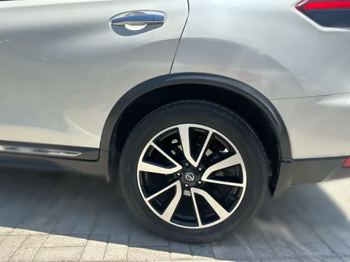Nissan X-Trail 2.5 Exclusive 2 Row Cvt