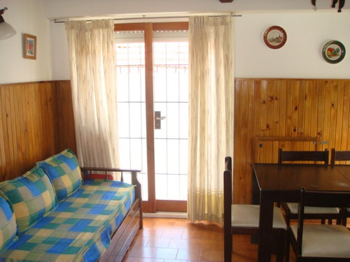 Imagen 6 de 14 de Cálido Departamento De 2 Ambientes Con Cochera, Patio Y Parrilla Propia En Pb, En Punta Mogotes Mar Del Plata
