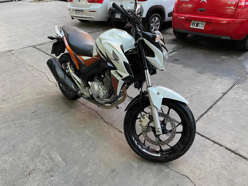 Imagen 3 de 7 de Honda New Twister Cb 250