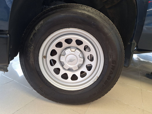 Chevrolet Silverado 4.3 V6 1500 WT Cabina Regular 4x4 At