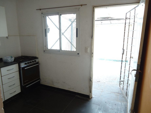 Imagen 6 de 10 de Chalet Ph En Venta En Ituzaingo Norte