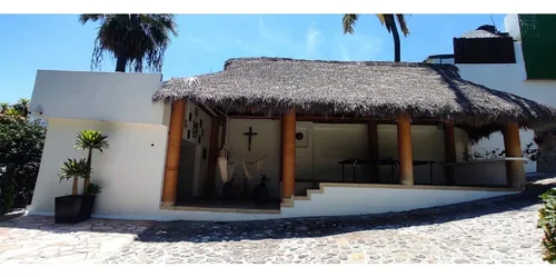Residencia En Venta A Orilla Del Lago Yutti
