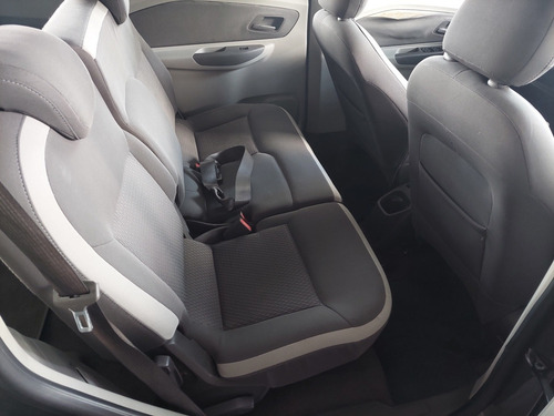 Imagem 7 de 14 de Chevrolet Spin 2013 1.8 Lt 5l 5p