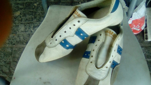 Antiguo Zapatos De Clavos Atletismo  Parabiagos De Colección