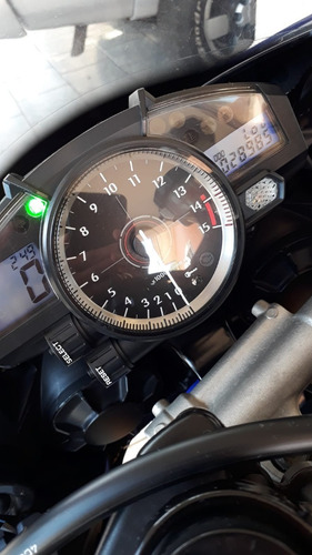 Imagem 4 de 7 de Yamaha Yzf R1