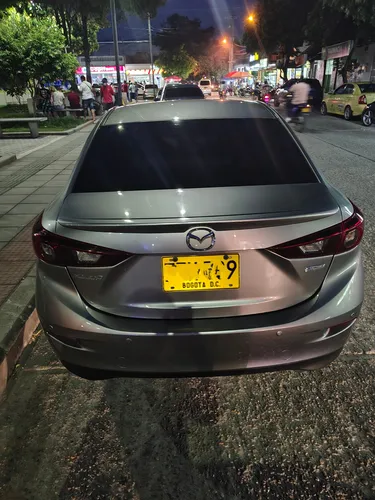 Mazda 3 2.0 Touring