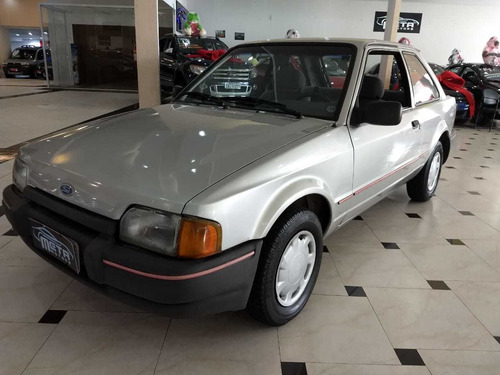 Ford Escort 1.0, Hobby Manual 2p